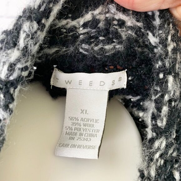 TWEEDS BLACK & GRAY LARGE BUTTON CARDI SWEATER XL - Picture 4 of 4